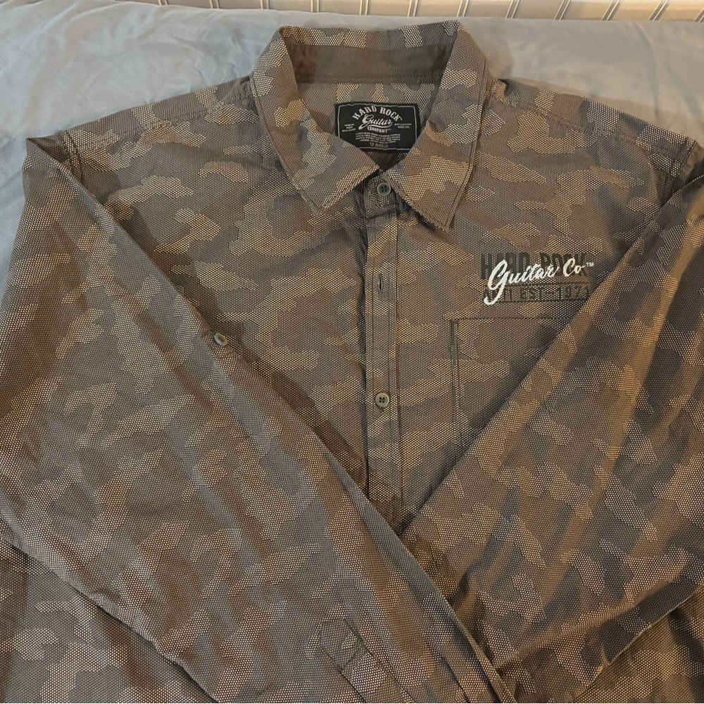 Men's Camouflage Casual Button Down Shirt